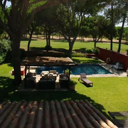Bmyguest - Pool & Golf Villa *